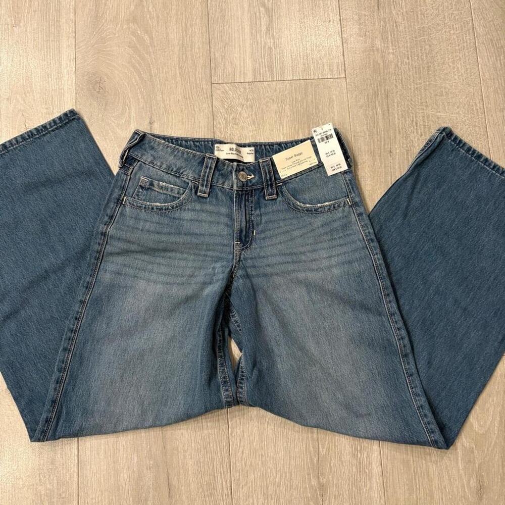 Hollister low rise super baggy